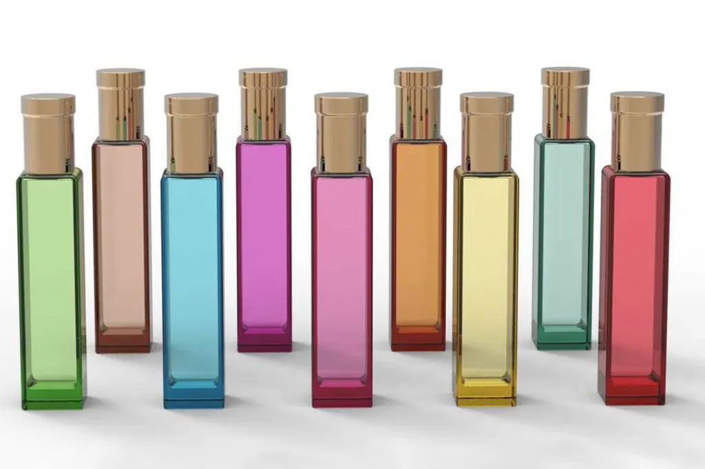 Comment retirer le couvercle du flacon de parfum ?